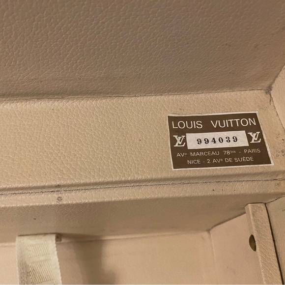 VINTAGE LOUIS VUITTON ALZER TRUNK - Picture 11 of 16